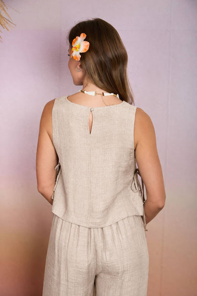 TEXTURED SIDE TIE SLEEVELESS CROP TOP