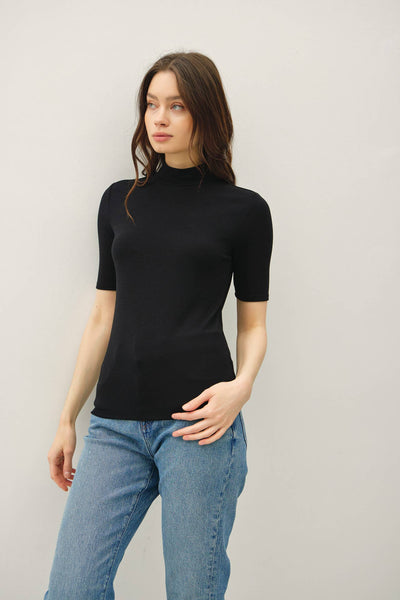 SHORT SLEEVE MOCKNECK KNIT TOP