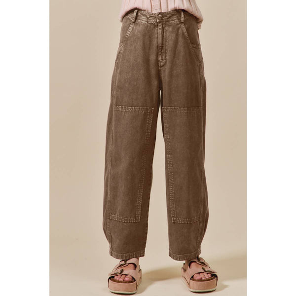 MINERAL WASHED MID RISE BARREL SHAPE PANTS