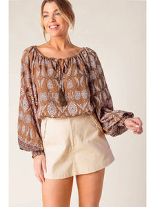 FLYING TOMATO A Printed Woven Top