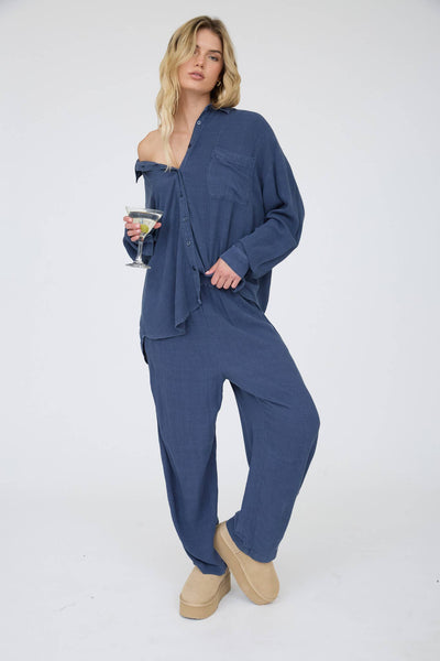 CRINKLE PLISSE COLLARED LONG SLEEVE BUTTON DOWN