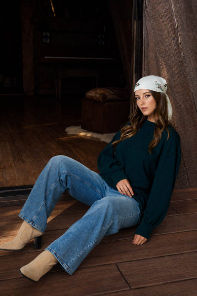 TEXTURED EXPOSED SEAM LONG EXTENDED SLEEVE KNIT TOP