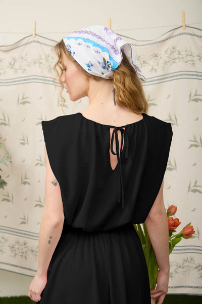 SLEEVELESS BALLOON CROP TOP