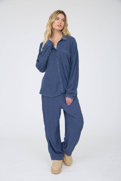 CRINKLE PLISSE COLLARED LONG SLEEVE BUTTON DOWN