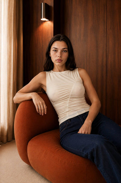 MESH BOAT NECK RUCHED FRONT SLEEVELESS KNIT TOP