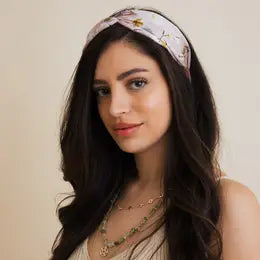 Leto Floral Satin Headband – Smooth & Stylish