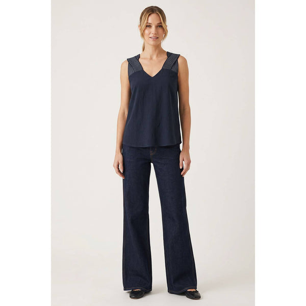 Stitch Detail V-neck Sleeveless Top