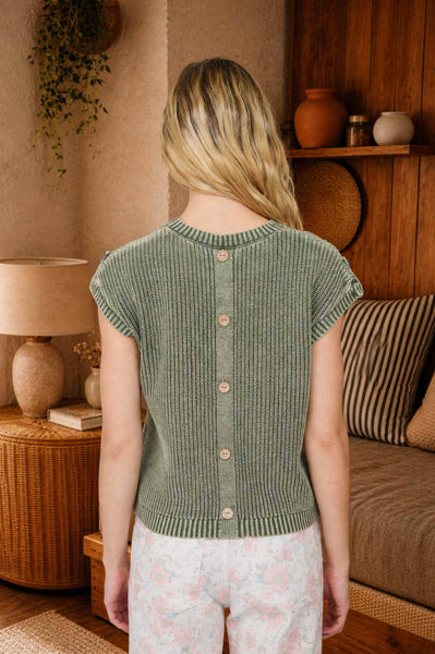 ACID WASHED TAB SLEEVE BACK BUTTON KNIT TOP