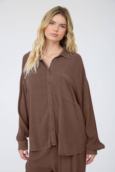 CRINKLE PLISSE COLLARED LONG SLEEVE BUTTON DOWN