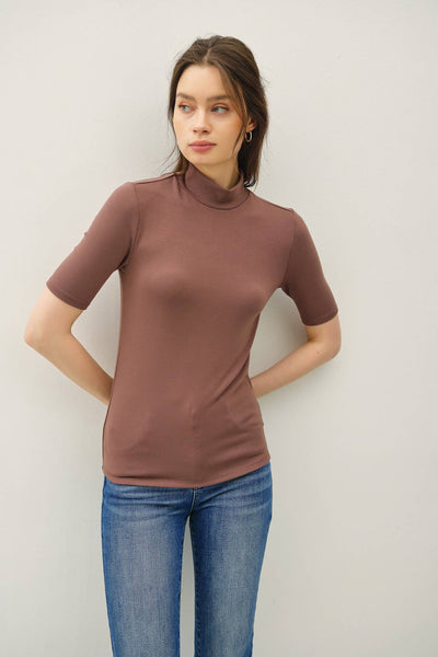 SHORT SLEEVE MOCKNECK KNIT TOP