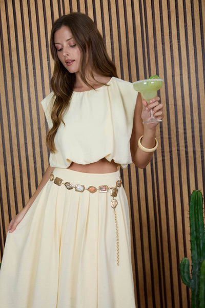 SLEEVELESS BALLOON CROP TOP