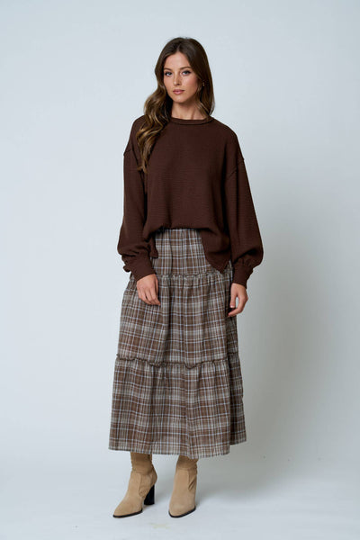 TEXTURED EXPOSED SEAM LONG EXTENDED SLEEVE KNIT TOP