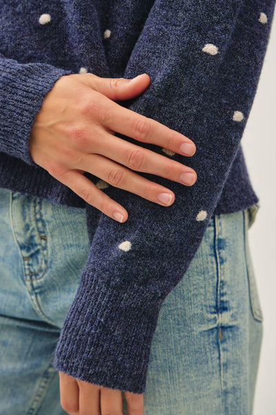 COZY DOTTED KNIT CREWNECK SWEATER